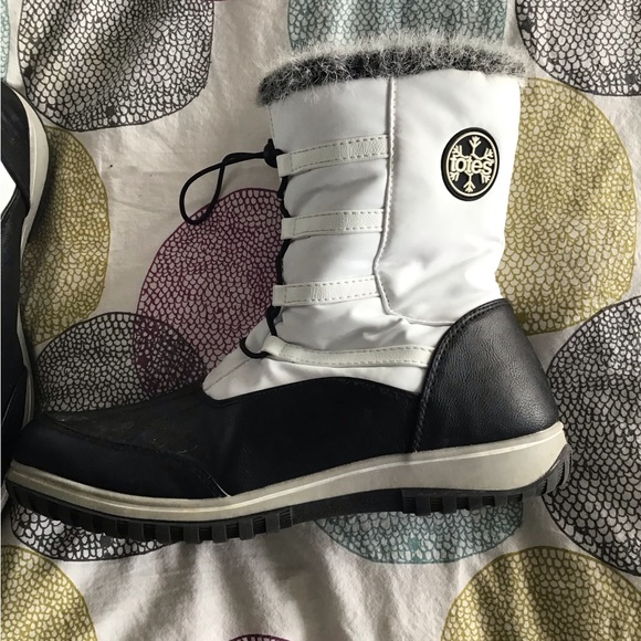 Womens Totes Winter Boots - Picture 3 of 6